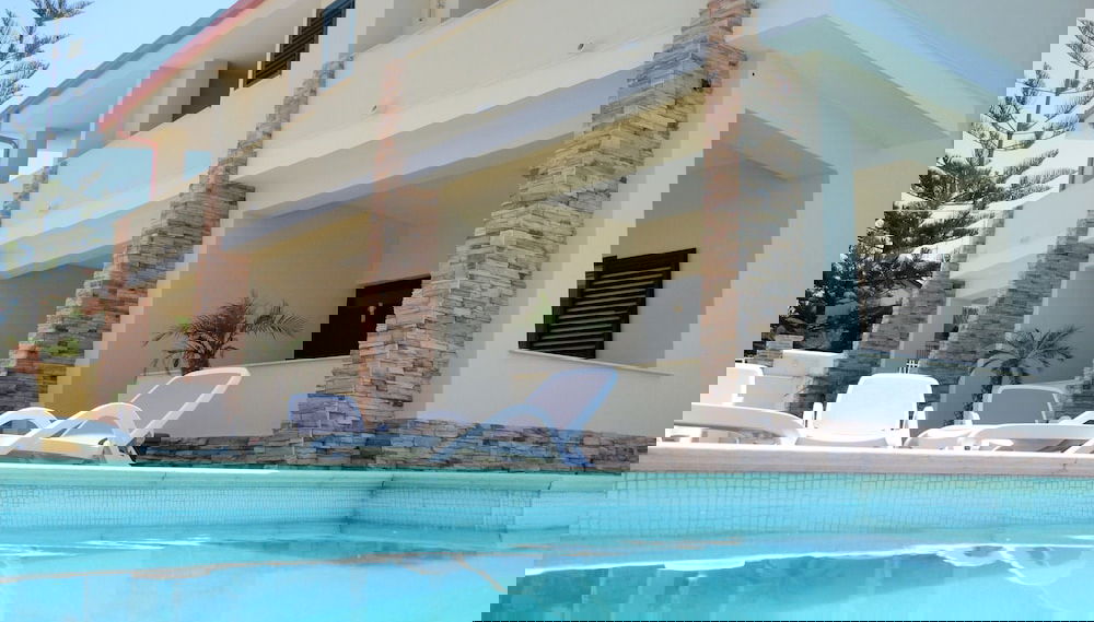 Primary image
