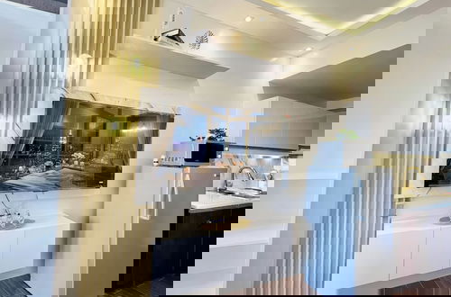Photo 13 - Luxurious White & Gold Haven in Makati