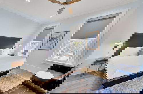 Foto 35 - 7 Beachwood East by Avantstay Steps to the Beach Ocean Views Hot Tub 7bdr