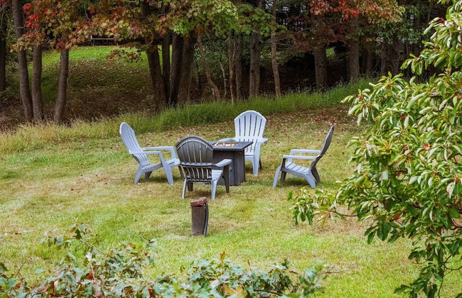 Emerald Bluff by Avantstay Lake Views Deck Fire Pit Game Room - Photo 51