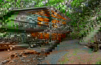 Photo 1 - The Four Seasonal by Avantstay Hot Tub Spacious Deck Fire Pit