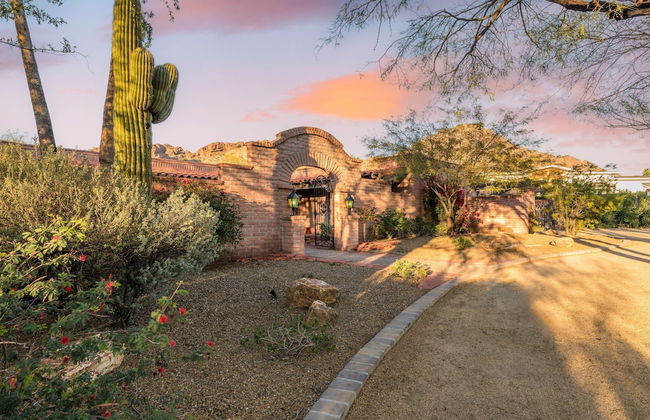 La Casona by Avantstay Gorgeous Spanish Style Oasis w Historic Charm Pool - Foto 51