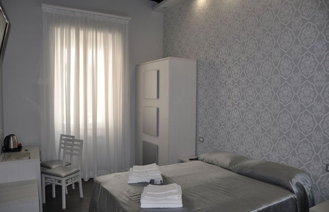 Imperial Suite - Photo 7