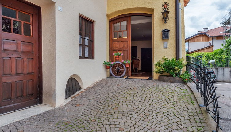 Photo 1 - Belvilla by OYO Charming Apartment in Brez With TV