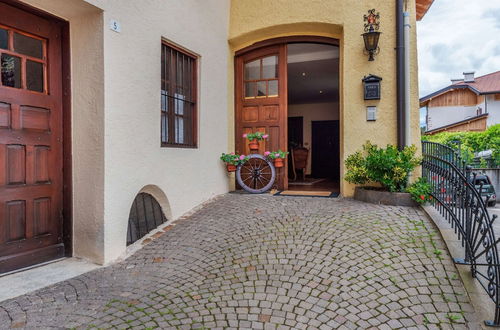 Photo 32 - Belvilla by OYO Charming Apartment in Brez With TV