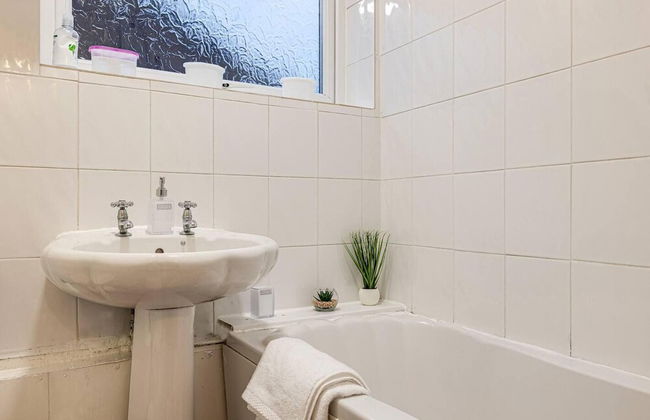 Lovely 2 Bedroom Apartment With Fireplace - Foto 13