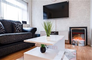Photo 1 - Lovely 2 Bedroom Apartment With Fireplace