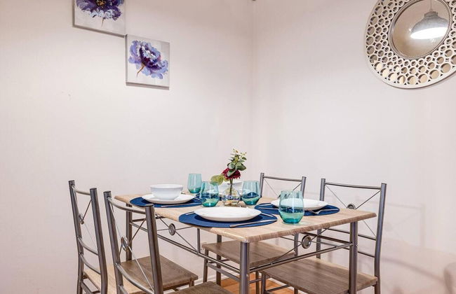 Lovely 2 Bedroom Apartment With Fireplace - Foto 7