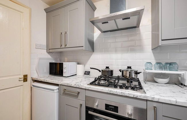 Lovely 2 Bedroom Apartment With Fireplace - Foto 10