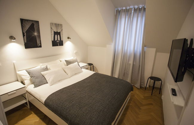 Prague Žižkov Studios - Photo 7