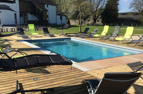 Foto 1 - Spacious Holiday Home La Roche-en-ardenne With Pool