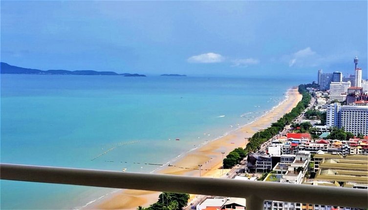 Photo 1 - View Talay 8 Superb sea View Studio Apartment Pattaya