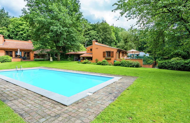 Cosy and Snug Holiday Home With Joint Swimming Pool - Foto 17