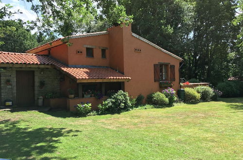 Photo 30 - Cosy and Snug Holiday Home With Joint Swimming Pool