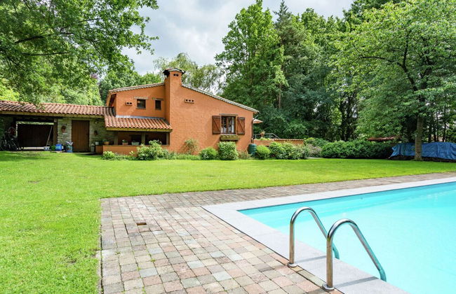 Cosy and Snug Holiday Home With Joint Swimming Pool - Foto 18