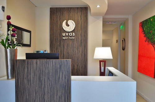 Photo 2 - Uvas Apart Hotel