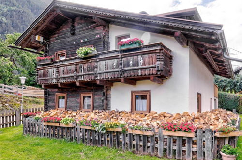 Foto 1 - Welcoming Holiday Home With Garden in Tyrol