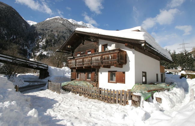 Holiday Home in Tyrol Near Ski Slopes - Foto 1