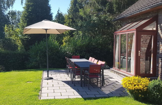 Nice Holiday Farmhouse Located in Sourbrodt near Ski Resort of Ovifat - Foto 26