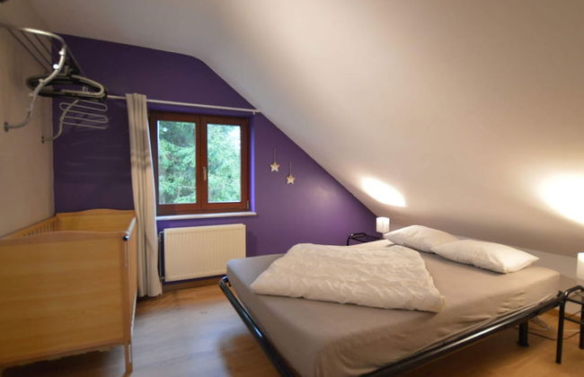 Nice Holiday Farmhouse Located in Sourbrodt near Ski Resort of Ovifat - Foto 12
