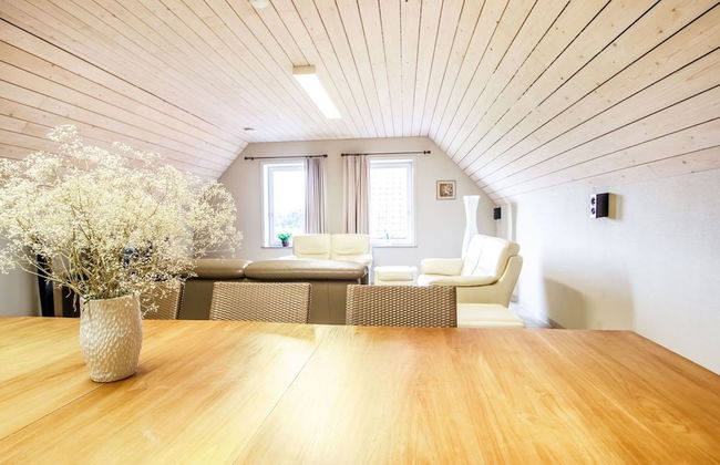 Home in a Rural Setting With a Wonderfully Garden - Foto 25