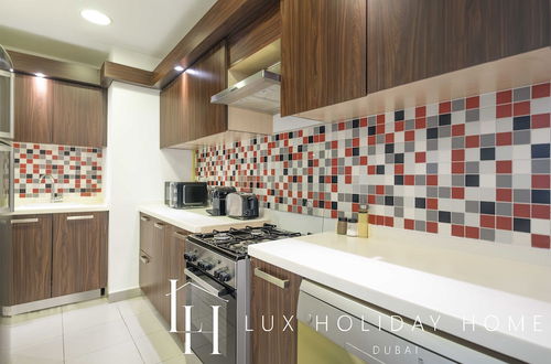 Photo 10 - LUX Holiday Home - Azure Residence 1