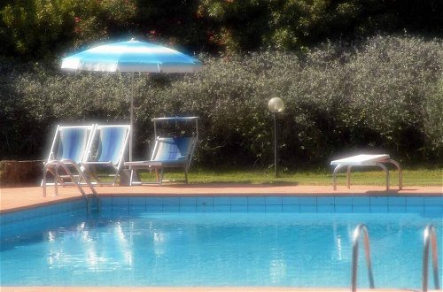 Photo 18 - Country House in Chianti With Pool ID 36