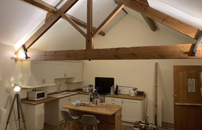 Cheesemans farm house stables - Photo 9