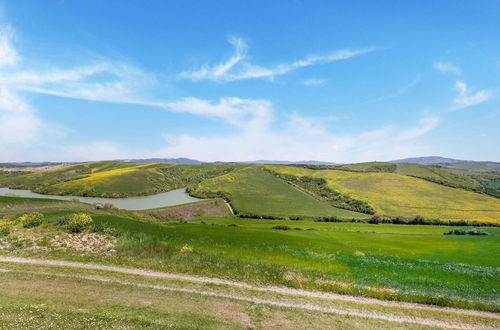 Photo 37 - Scenic Farmhouse in Peccioli with Swimming Pool near Lakes