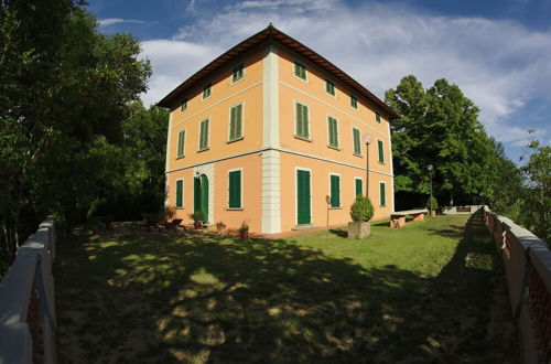 Foto 34 - A Part of a Beautiful Mansion With View of the Chianti Classico Hills