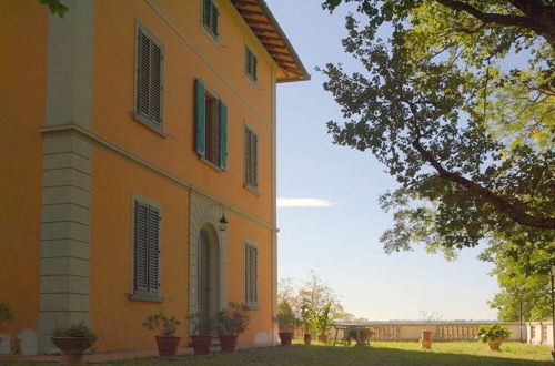 Foto 38 - A Part of a Beautiful Mansion With View of the Chianti Classico Hills