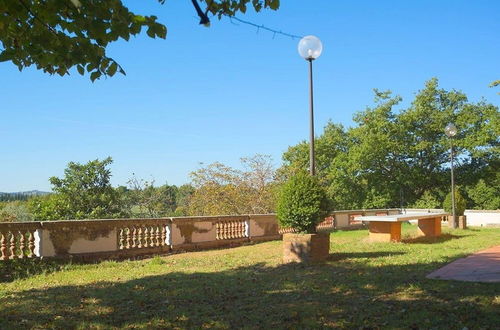 Photo 29 - A Part of a Beautiful Mansion With View of the Chianti Classico Hills