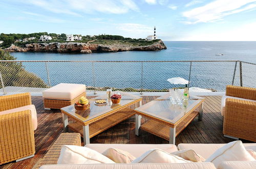 Photo 19 - Sea Front Luxurious Villa