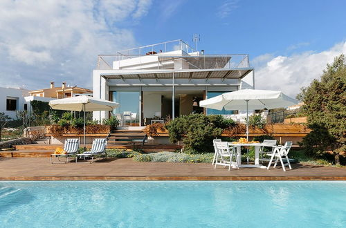 Foto 40 - Sea Front Luxurious Villa