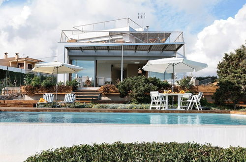 Foto 39 - Sea Front Luxurious Villa