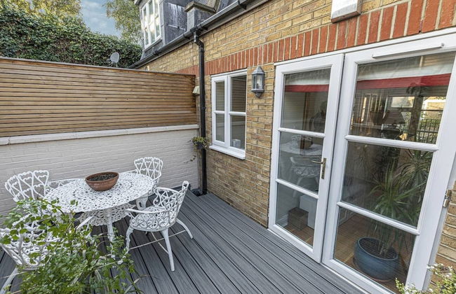 JOIVY Lovely 2bed House in Wandsworth w/ Backyard Patio - Foto 39