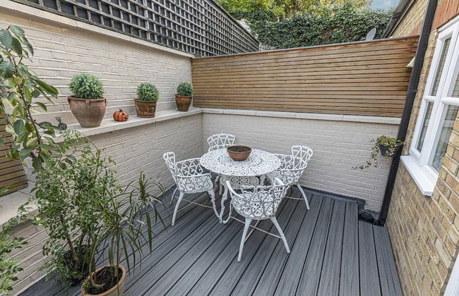 JOIVY Lovely 2bed House in Wandsworth w/ Backyard Patio - Foto 40
