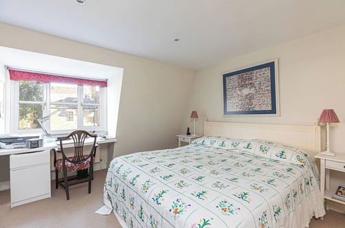 Foto 7 - JOIVY Lovely 2bed House in Wandsworth w/ Backyard Patio