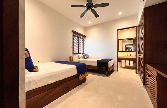 Marea Beachfront Villas - Foto 3