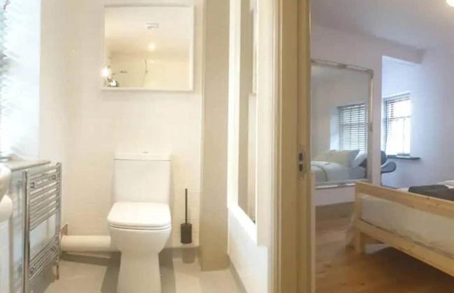 Buck - En-suite Room in Canalside Guesthouse - Foto 2