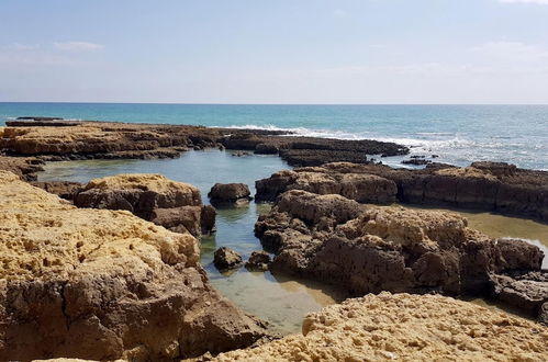 Photo 10 - Albufeira With Terrace sea Views 5 min to Beach 21