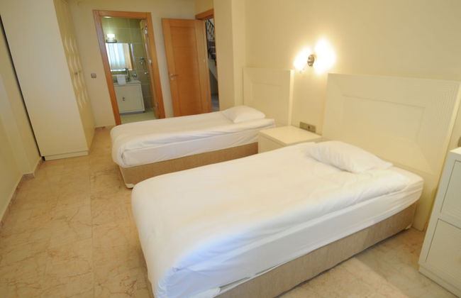 Gold City 3 bedroom Villa 2 - Foto 2
