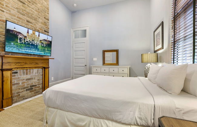 Modern 1-BD Near French Quarter | Walk to Superdome - Photo 4
