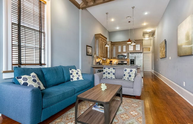 Modern 1-BD Near French Quarter | Walk to Superdome - Photo 11