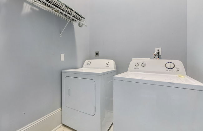 Modern 1-BD Near French Quarter | Walk to Superdome - Photo 12