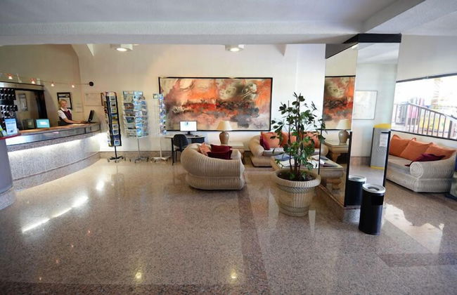 Palm Garden Apartments - Foto 2
