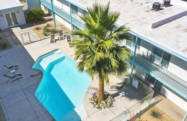 Modern Designer Studio with Pool - Foto 39
