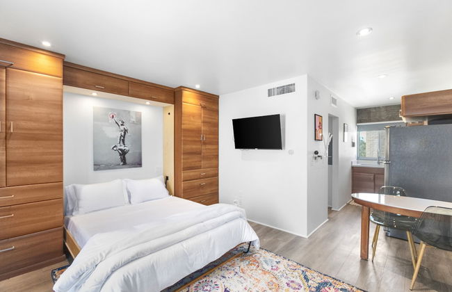 Modern Designer Studio with Pool - Foto 11