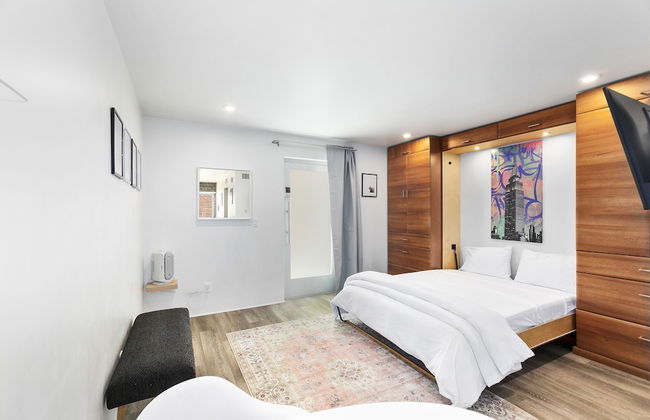 Modern Designer Studio with Pool - Foto 25