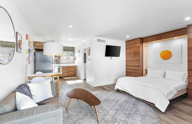 Modern Designer Studio with Pool - Foto 15